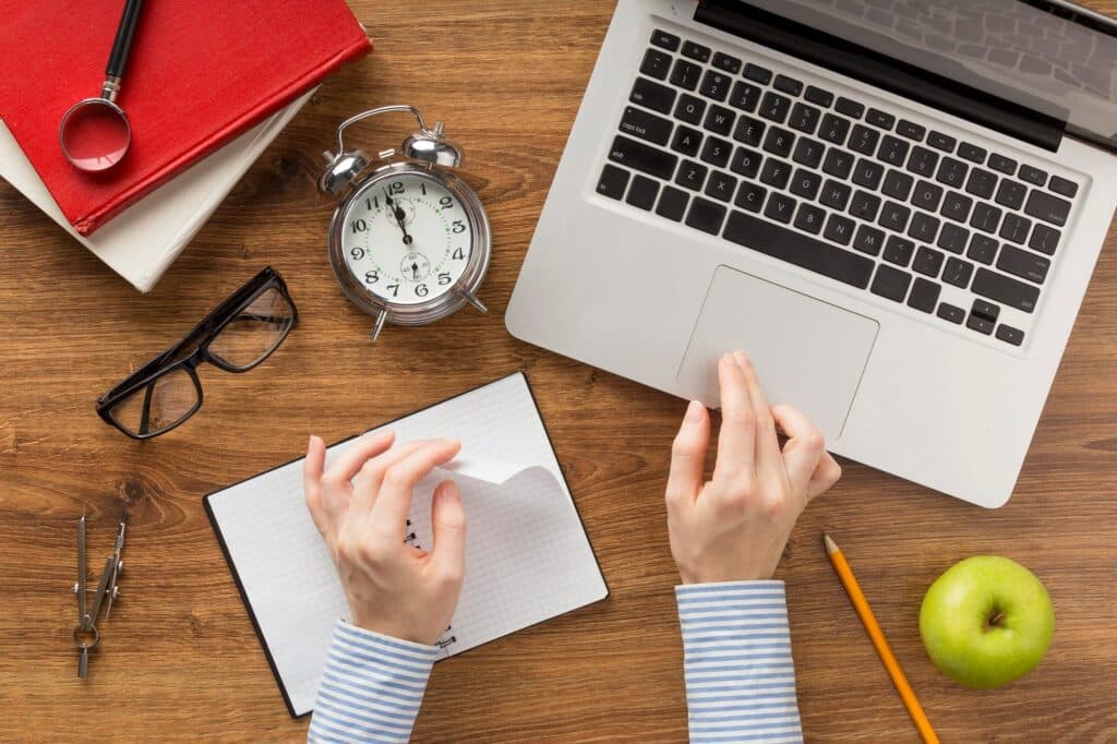 Comment organiser son temps pour apprendre l’arabe en parallèle du travail - Merkez al Bourhan