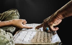 La différence entre « islām », « īmān » et « iḥsān » dans le langage coranique - Merkez al Bourhan