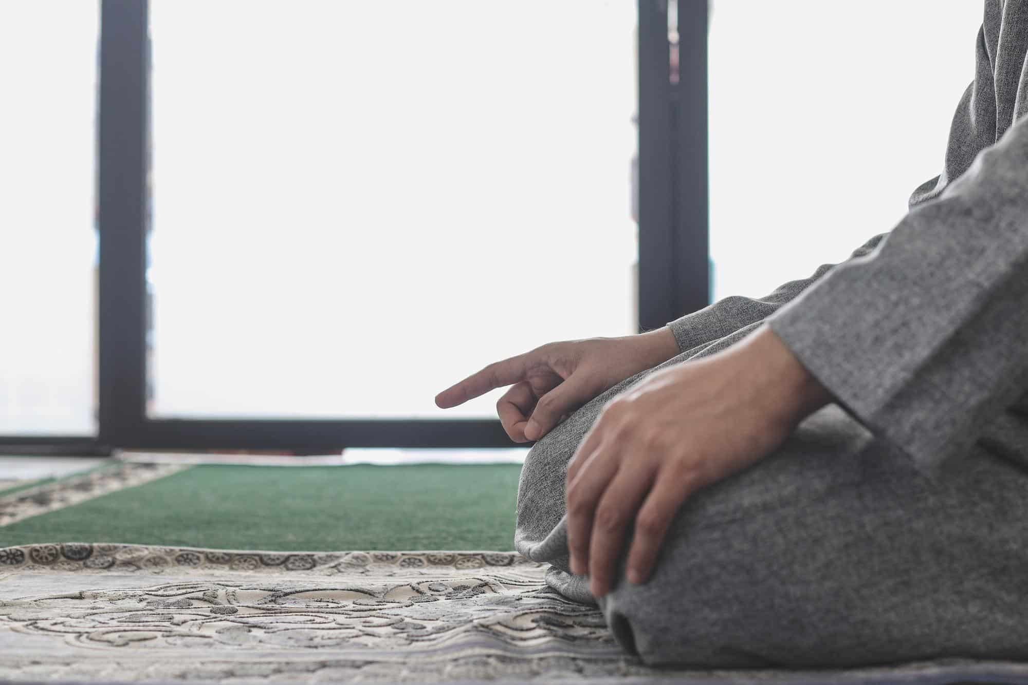 Pourquoi l’arabe est indispensable pour comprendre la salāt correctement - Merkez al Bourhan