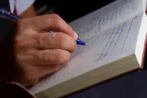 Apprendre l’arabe pour comprendre le Qur’an : par où commencer ?